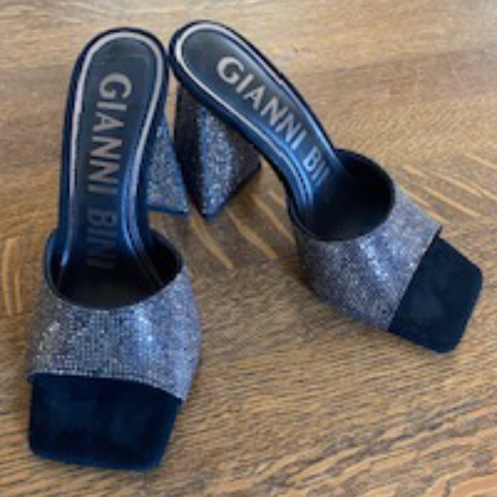 Gianni Bini Black Triangle Heels with Rhinestones